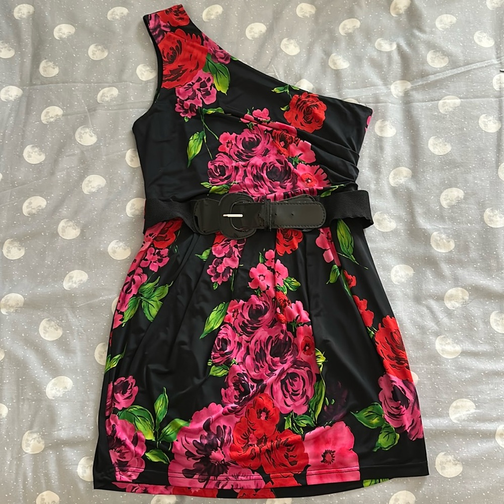 Forever 21 Black and Pink One Shoulder Dress
